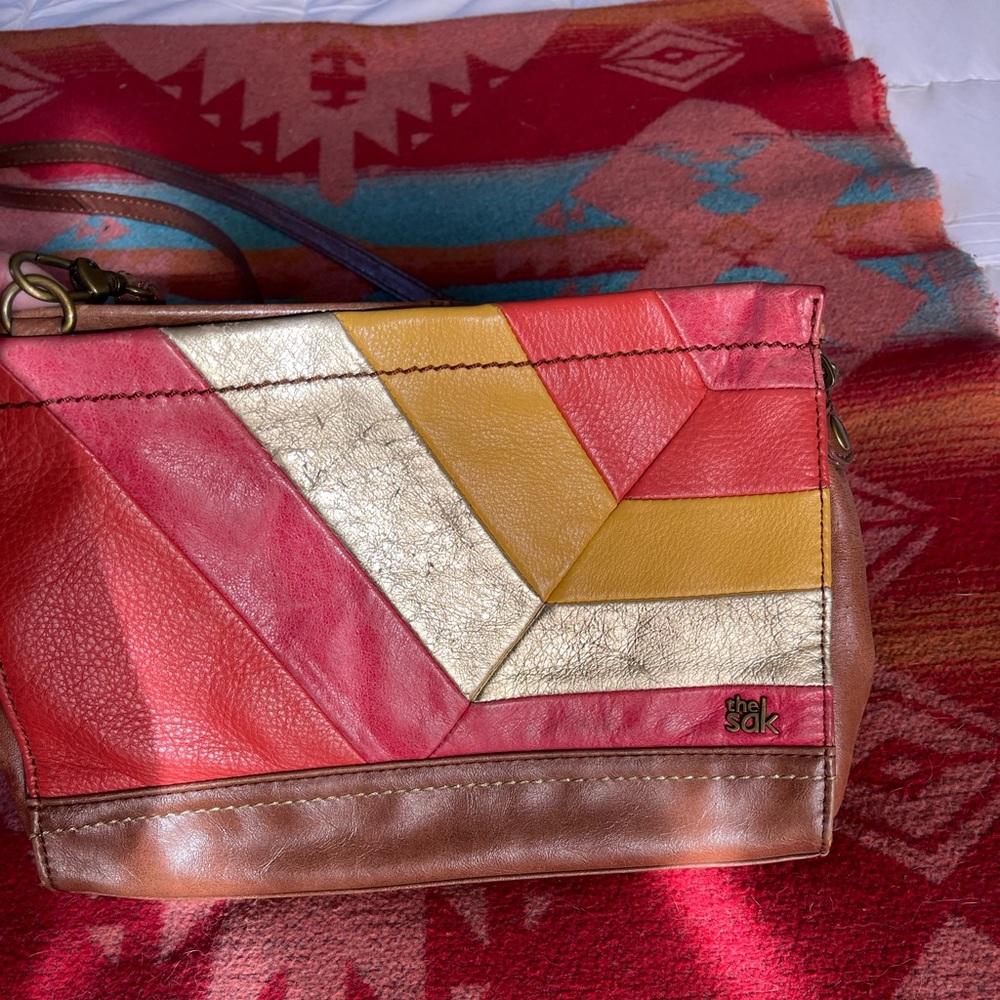 The Sak super cool retro style crossbody purse